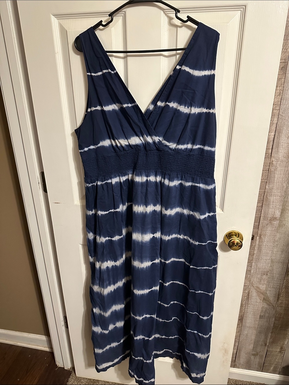 Navy Blue Tie-Dye V-Neck Maxi Dress